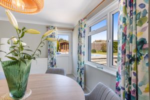 Photo 25- click for photo gallery